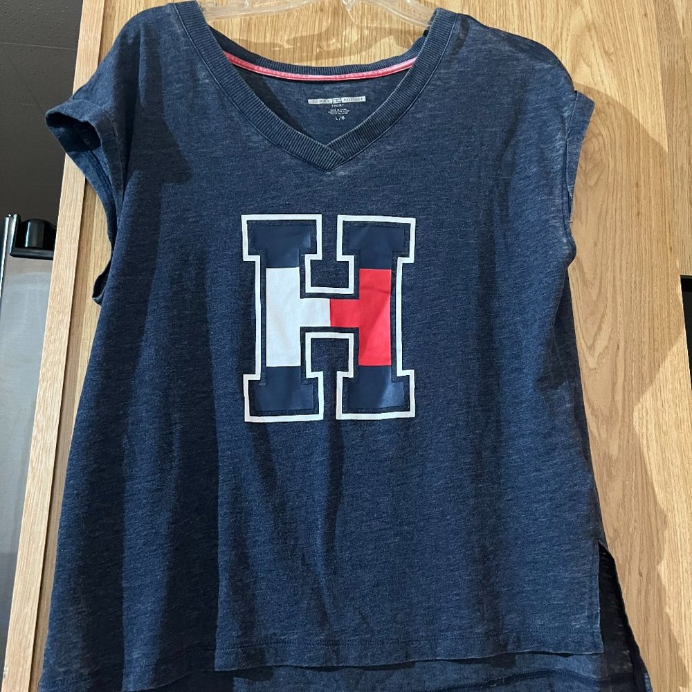 Sleeveless Shirt